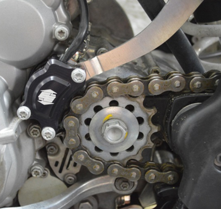 Protector de bomba de clutch para KTM, Husqvarna, GasGas by EE 24-25