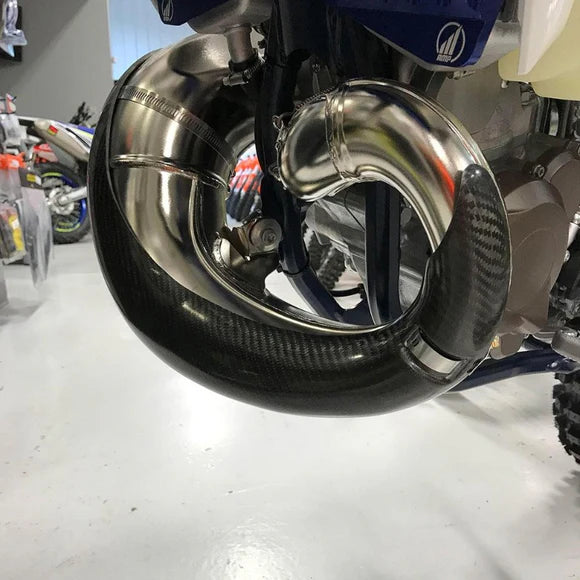 Protector mufla de carbono P3 STOCK: KTM/HQV/GASGAS Múltiples modelos 250/300 | 2019-2023
