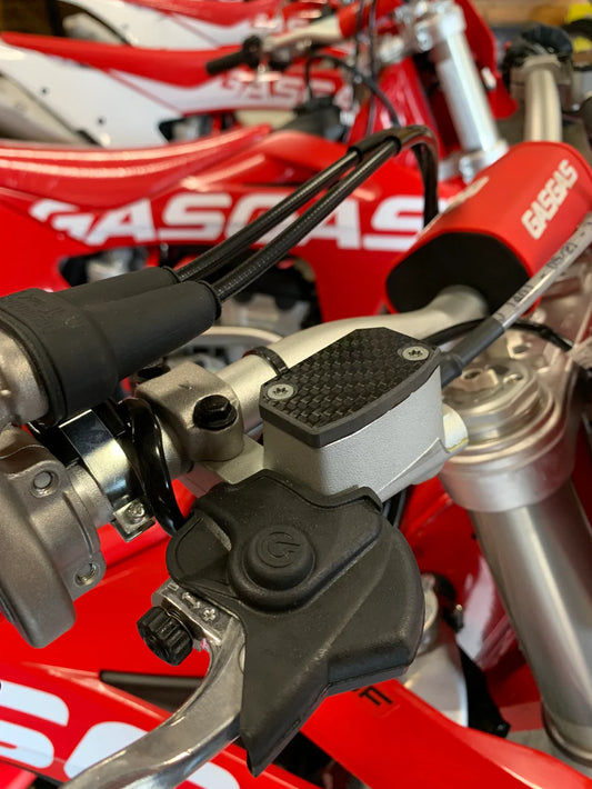 Tapas de depósito de freno P3 Carbon KTM / Husqvarna / GasGas | 2017-2025