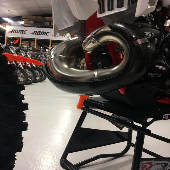 Protector mufla de carbono P3 MAXCoverage: Beta 250/300 RR/RX Enduro & Racing | 2019 - 2025 (incluidos los modelos RACE / X-PRO 2025)